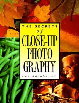 Paperback The Secrets of Close-Up Photography Book