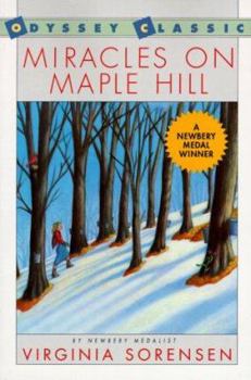 Paperback Miracles on Maple Hill Book