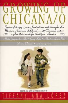 Paperback Growing Up Chicana O Book
