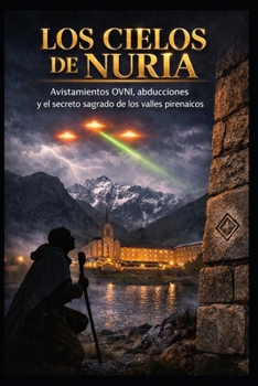 Paperback Los Cielos de Nuria [Spanish] Book