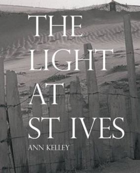 Paperback The Light at St Ives Book