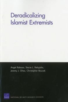 Paperback Deradicalizing Islamist Extremists Book