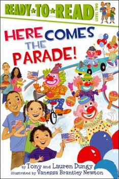 Paperback Here Comes the Parade!: Ready-To-Read Level 2 Book