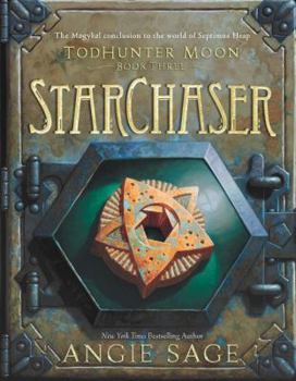 Paperback Todhunter Moon, Book Three: Starchaser Book