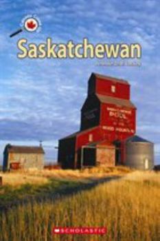 Paperback Canada Close Up: Saskatchewan Book