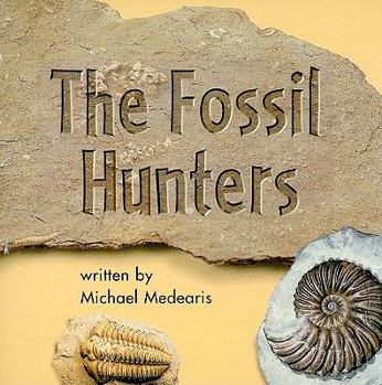 Paperback The Fossil Hunters, Grade 2 Book