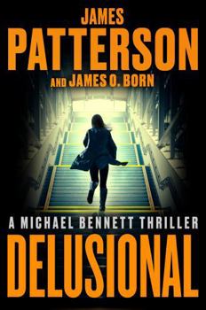 Paperback Delusional: A Michael Bennett Thriller [Large Print] Book
