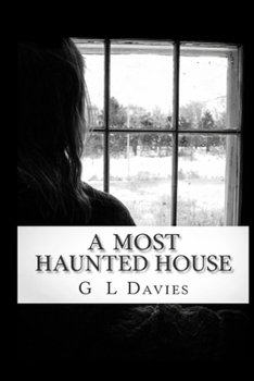 Paperback A most haunted house Book