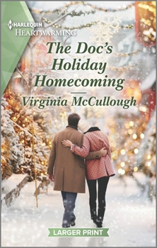Mass Market Paperback The Doc's Holiday Homecoming: A Clean Romance [Large Print] Book
