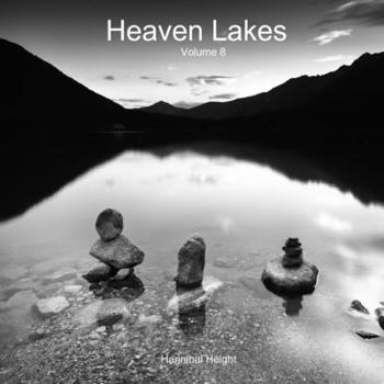 Paperback Heaven Lakes - Volume 8 Book