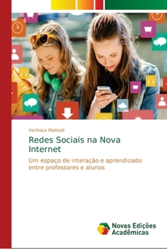 Paperback Redes Sociais na Nova Internet [Portuguese] Book