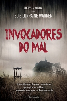 Paperback Invocadores do Mal [Portuguese] Book