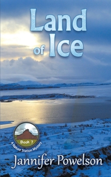 Paperback Land of Ice Book