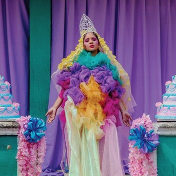 Vinyl Miss Columbia Book
