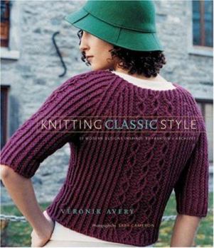 Hardcover Knitting Classic Style: 35 Modern Designs Inspired by Fashion's Archives Book