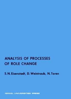 Paperback Analysis of Processes of Role Change Book