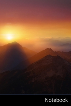 Notebook: Landschaft, Berge, Sonnenuntergang, Himmel Notizbuch / persönliches Tagebuch / Schreibheft / Logbuch / Planer / Vokabelheft / Notizen - 6 x ... Seiten mit Datumslinie, glänzendes Cover.