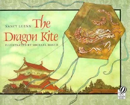 Paperback The Dragon Kite Book