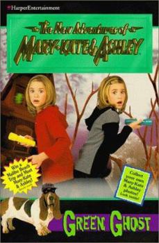 Paperback New Adventures of Mary-Kate & Ashley #13: The Case of the Green Ghost: The Case of the Green Ghost Book