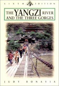 Paperback The Yangzi River: And the Three Gorges Book