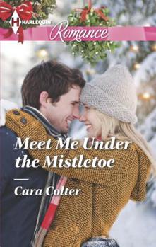 Mass Market Paperback Meet Me Under the Mistletoe [Large Print] Book