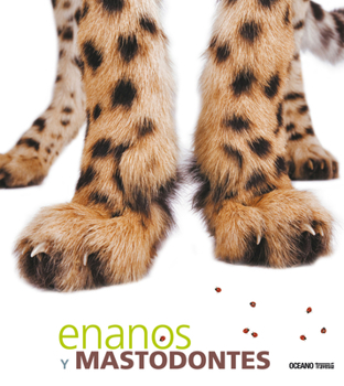 Hardcover Enanos Y Mastodontes [Spanish] Book
