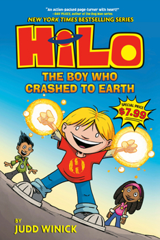 Paperback Hilo Book 1: The Boy Who Crashed to Earth: (A Graphic Novel) Book