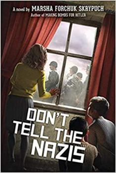 Paperback Don't Tell the Nazis Book