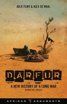 Paperback Darfur: A Short History of a Long War Book
