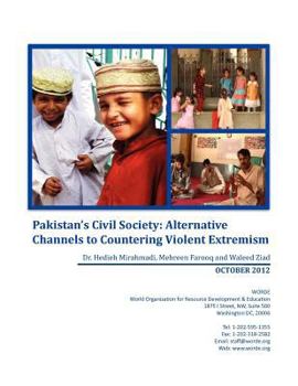 Paperback Pakistan's Civil Society: Alternative Channels to Countering Violent Extremism Book