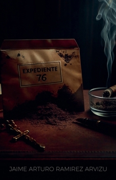 Paperback Expediente 76 [Spanish] Book