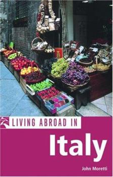 Paperback Living Abroad in Italy Book