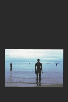 Paperback Hiding In Plain Sight Book