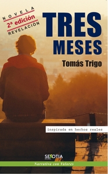 Paperback Tres Meses [Spanish] Book