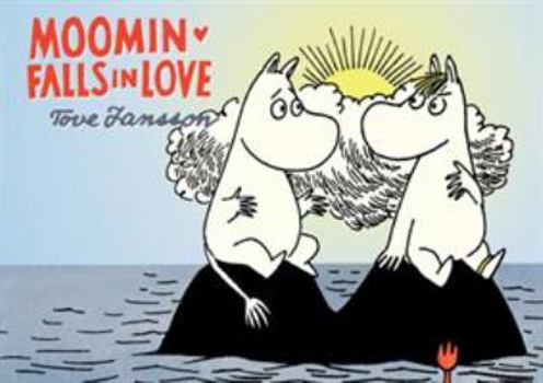 Paperback Moomin Falls in Love Book