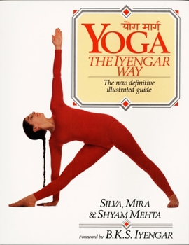 Paperback Yoga: The Iyengar Way Book
