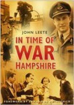 Paperback In Time of War Book