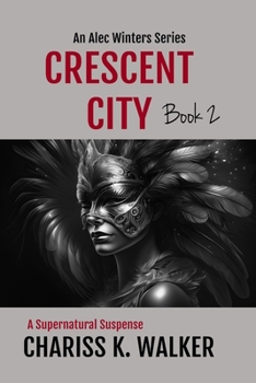 Paperback Crescent City [Large Print] Book