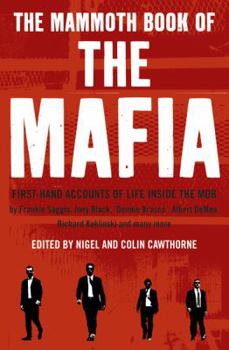 Paperback The Mammoth Book of the Mafia Book