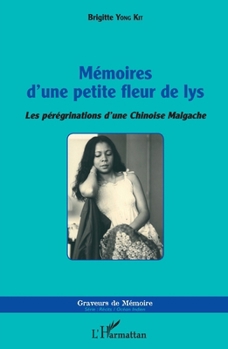 Paperback Mémoires d'une petite fleur de lys [French] Book