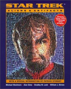 Paperback Star Trek: Aliens & Artifacts Book