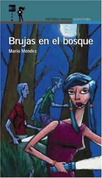 Paperback Brujas En El Bosque (Spanish Edition) [Spanish] Book