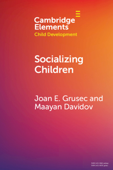 Paperback Socializing Children Book
