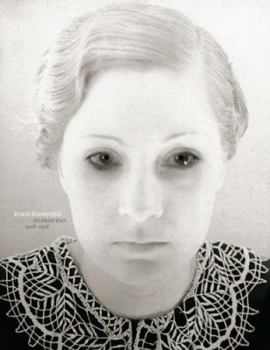 Paperback Erwin Blumenfeld: His Dutch Years 1918-1936 Book