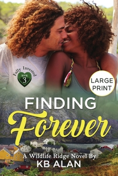Paperback Finding Forever [Large Print] Book