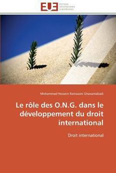 Paperback Le Rôle Des O.N.G. Dans Le Développement Du Droit International [French] Book