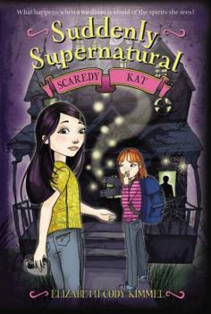 Paperback Suddenly Supernatural: Scaredy Kat Book