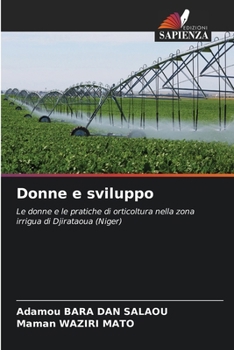 Paperback Donne e sviluppo [Italian] Book