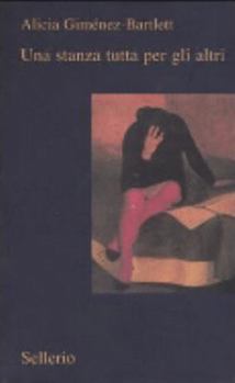 Paperback Una stanza tutta per gli altri [Italian] Book