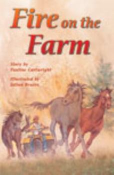 Paperback Fire on the Farm PM Plus Chapter Books Level 25 Set A Emerald Book